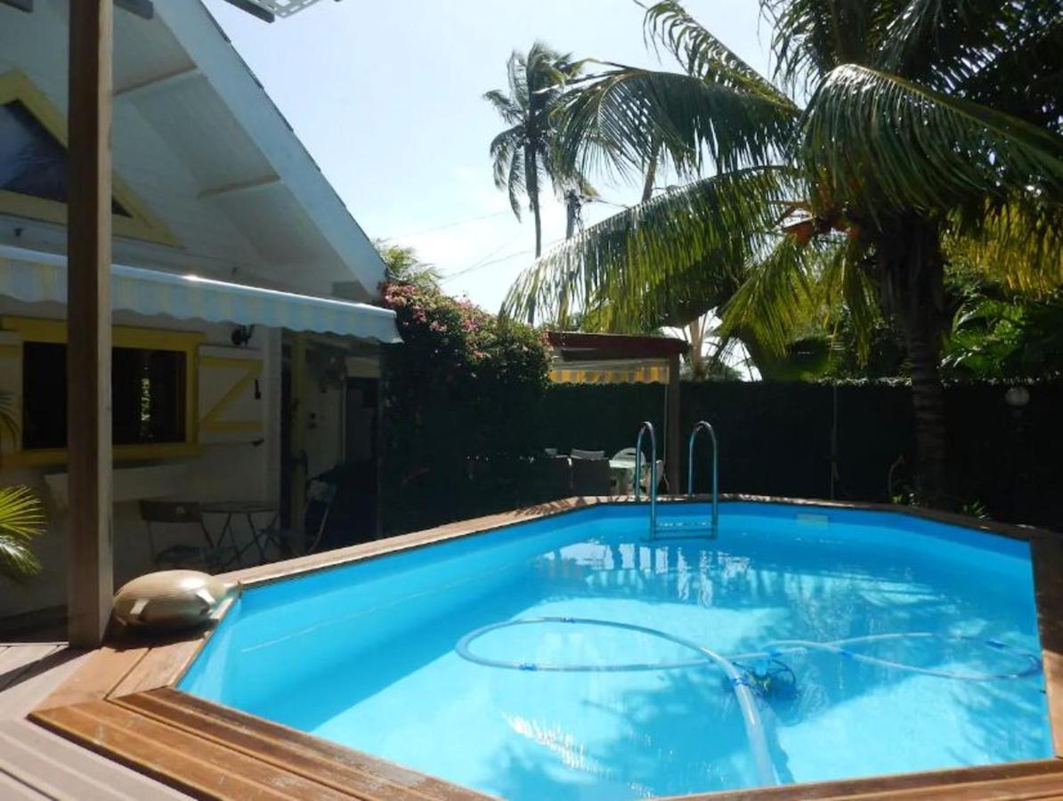 Chalet Confortable Au Vauclin Avec Piscine Privee 勒沃克兰 外观 照片