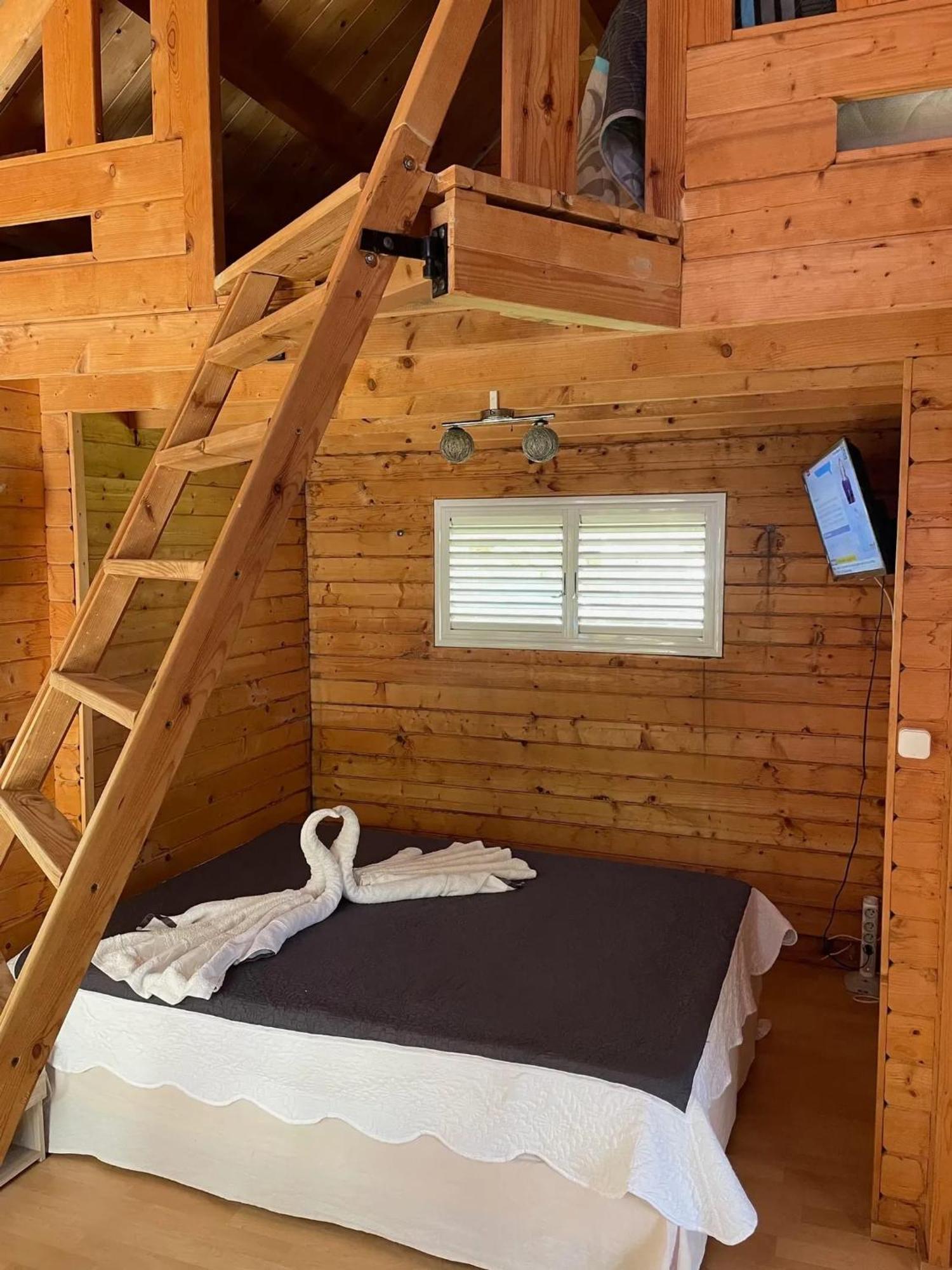 Chalet Confortable Au Vauclin Avec Piscine Privee 勒沃克兰 外观 照片